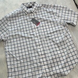 Roundtree York Men’s Short Sleeve Button Down

Size 3XB